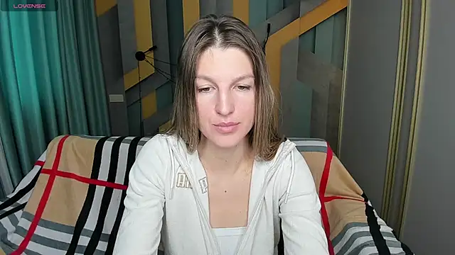 Snapshot of EmilyWalkeri chatting on October 13, 7:11 am EmilyWalkeri online show from October 13, 7:11 am