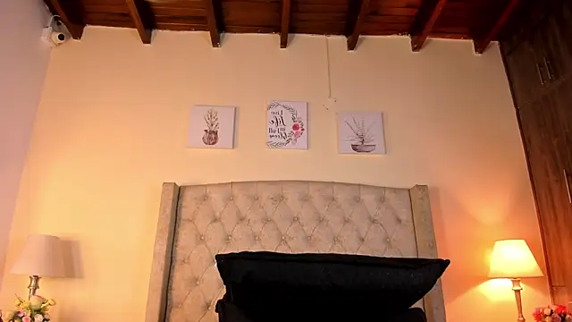 allisson m online show from April 22, 12:13 pm