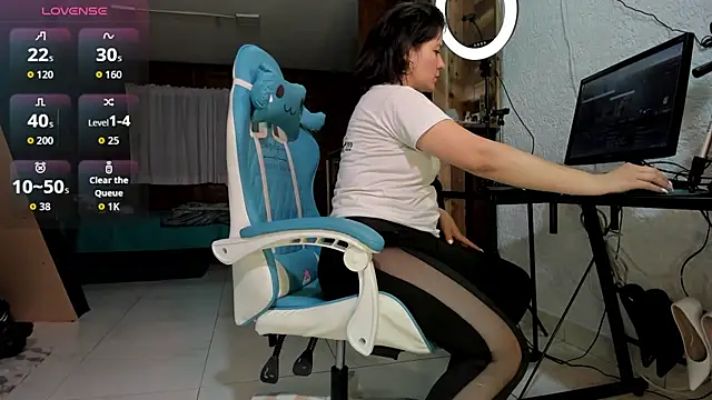 Snapshot of Cristina_Vanegas631 chatting on September 12, 4:02 am Cristina Vanegas631 online show from September 12, 4:02 am