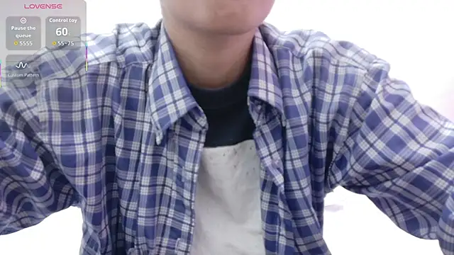 yourcuteneighbourr online show from November 26, 3:29 am