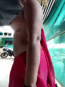 Snapshot of Cute_Suhani chatting on October 11, 1:21 am Cute Suhani online show from October 11, 1:21 am
