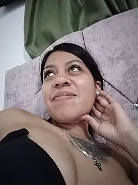 Tiphanydirty3 online show from May 31, 3:45 am