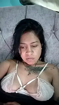 Tiphanydirty3 online show from December 3, 9:17 pm