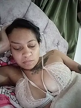 Tiphanydirty3 online show from May 16, 12:02 am