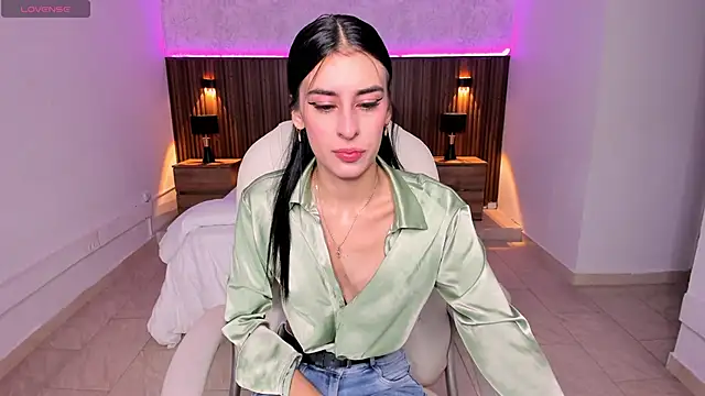 karlaa james online show from November 1, 11:03 am