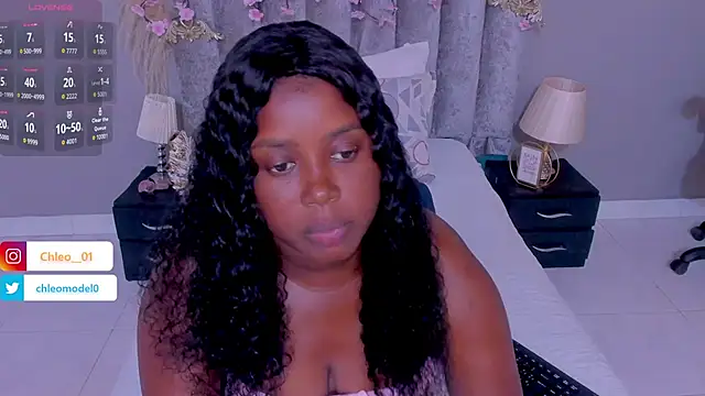 Chleo   online show from April 18, 1:57 pm