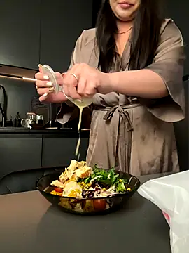 TrishaWinslet online show from September 23, 10:35 am