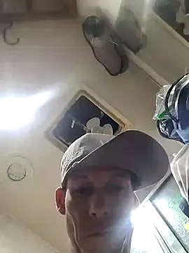 ILUV2TUCHMYKITTY online show from September 19, 12:15 pm