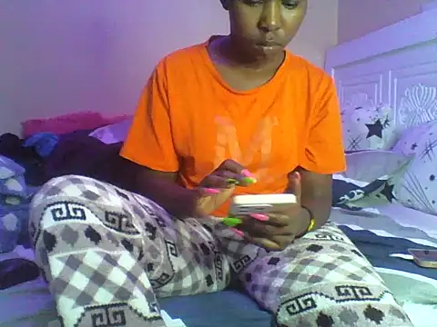 Snapshot of Sexy_jarisan chatting on September 19, 4:33 am Sexy jarisan online show from September 19, 4:33 am