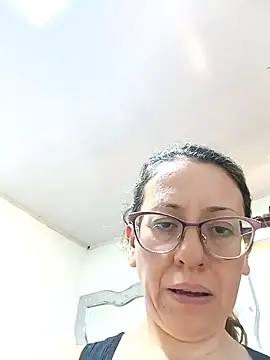 Snapshot of miss_hanna07 chatting on October 13, 7:27 pm miss hanna07 online show from October 13, 7:27 pm
