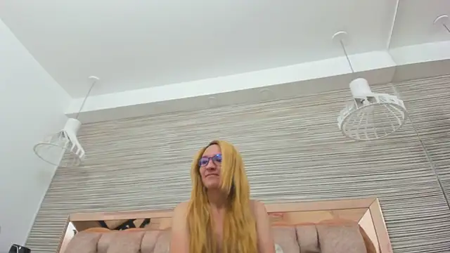 Snapshot of maddy_cartter chatting on September 30, 11:38 am maddy cartter online show from September 30, 11:38 am