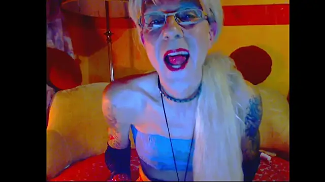 cuxladyboy online show from October 17, 12:47 am