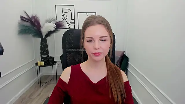 MileyWings online show from November 30, 12:42 pm