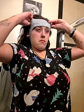 ThicBunz online show from September 24, 1:15 am