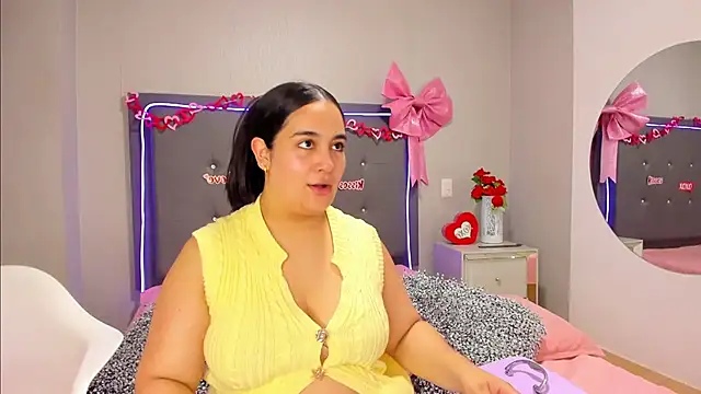 emma lye online show from March 4, 8:04 pm