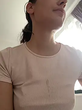 Snapshot of Sara_darling chatting on October 7, 8:08 am Sara darling online show from October 7, 8:08 am