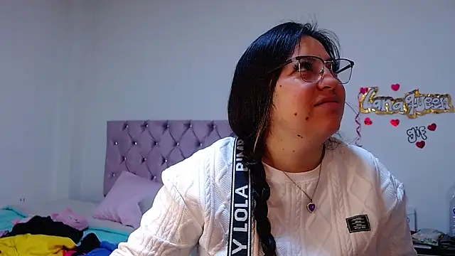 lanaqueen699 online show from April 9, 12:10 pm