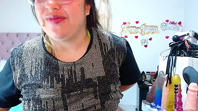 lanaqueen699 online show from September 22, 12:25 pm