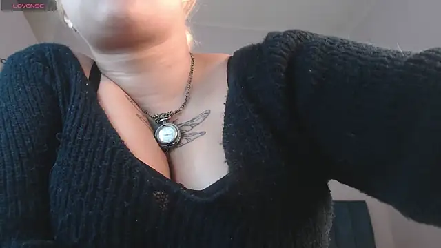 april bunnyy online show from October 25, 9:21 pm