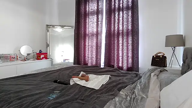 TanyaTaylor45 online show from November 9, 12:12 pm