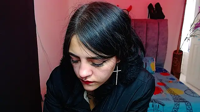 Violettasquirt online show from October 15, 2:19 pm