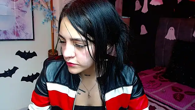 Violettasquirt online show from October 29, 7:16 pm