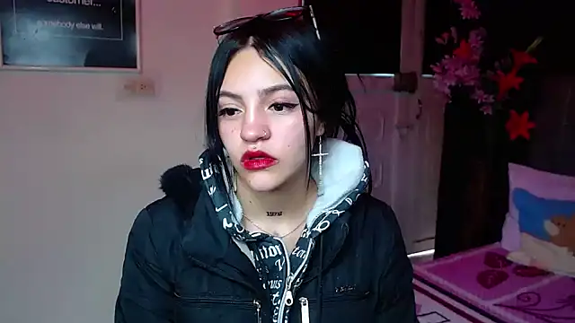 Violettasquirt online show from January 14, 1:49 pm