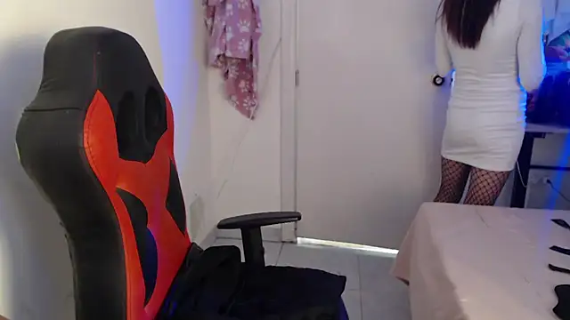 Maximesex online show from October 31, 1:59 pm