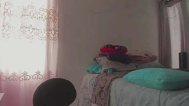 HARLEYNAPIER online show from April 18, 3:36 pm