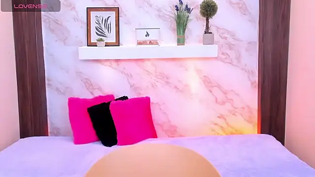 AmyBarton02 online show from March 25, 8:34 pm