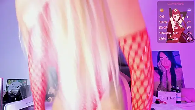 Lia johnsonn online show from October 15, 12:08 pm