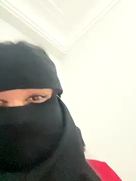 Lolo-Charmouta online show from January 8, 8:24 pm