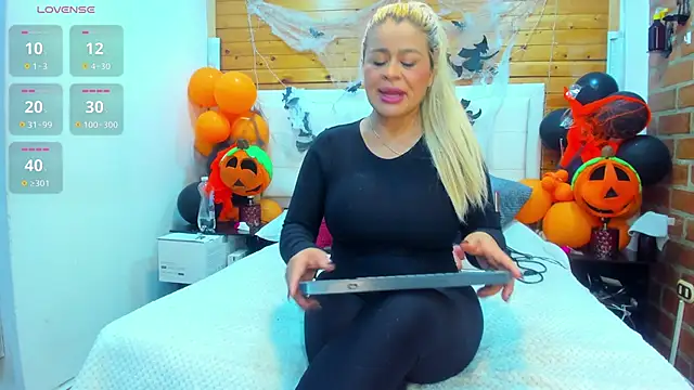 Dulcex69 online show from October 28, 10:21 am