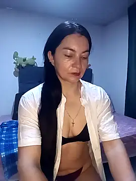 Snapshot of renata_hot1 chatting on October 11, 1:32 am renata hot1 online show from October 11, 1:32 am