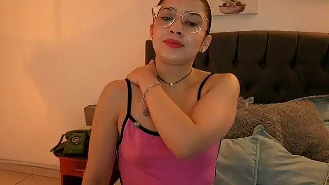 Emma Lombardi online show from November 21, 1:24 pm