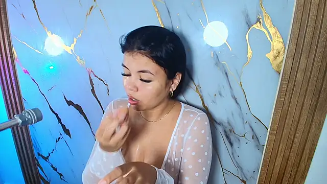 Lizz Tender online show from October 4, 12:55 pm