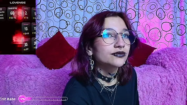 Snapshot of SukiFuyu_ chatting on October 14, 11:18 pm SukiFuyu online show from October 14, 11:18 pm