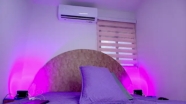 anisha x online show from November 20, 7:15 pm