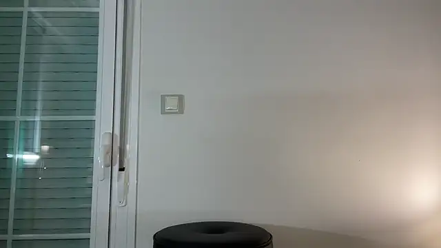 SweetTits26 online show from February 26, 4:00 am