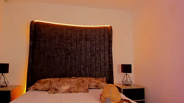 AnnyCherry  online show from November 21, 12:34 am