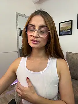 MiaaLoren online show from June 9, 7:57 pm