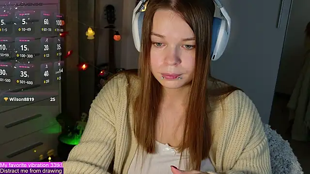 ValBae online show from October 30, 10:11 pm