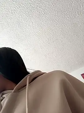 Bonny Klote online show from November 7, 5:29 pm