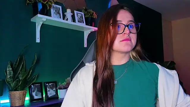 evy orange1 online show from April 17, 12:57 am