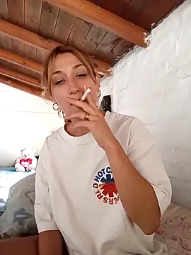 Viudanegraa online show from March 17, 1:15 pm