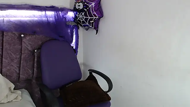 Penelope Fox14 online show from October 31, 1:26 pm