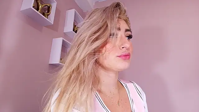 veronica sinner  online show from February 8, 4:22 pm