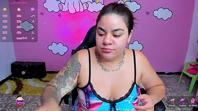 Sharon hils online show from April 7, 1:02 pm