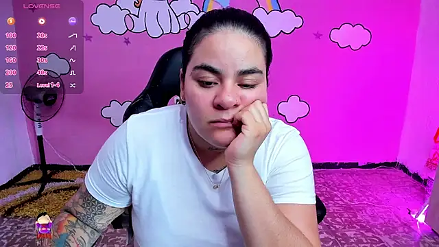 Sharon hils online show from February 23, 9:25 pm