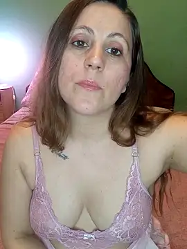 Snapshot of SofiEstevez chatting on October 14, 11:29 pm SofiEstevez online show from October 14, 11:29 pm